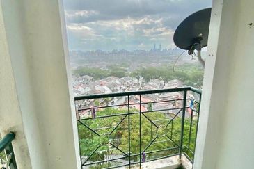 Menara Jade (Jade Tower), Taman Bukit Indah