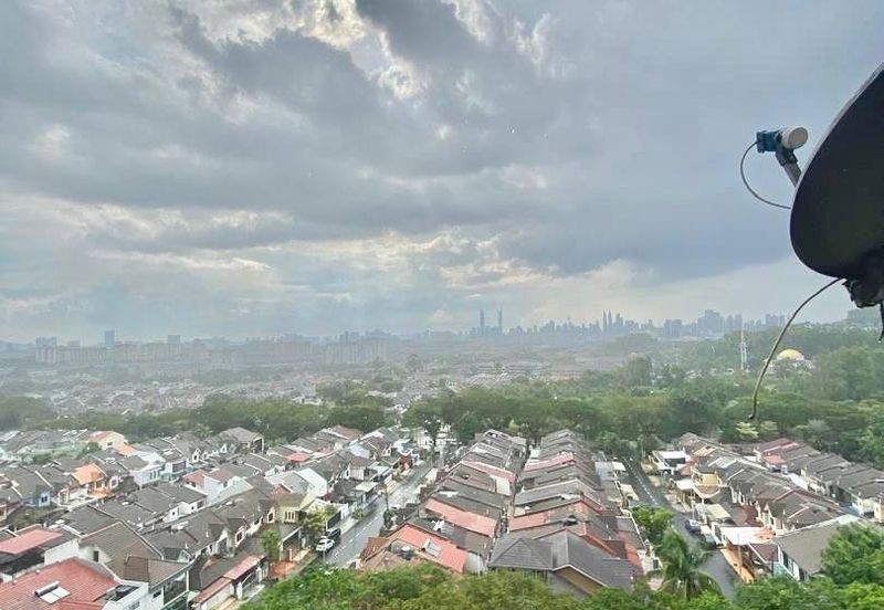 Menara Jade (Jade Tower), Taman Bukit Indah