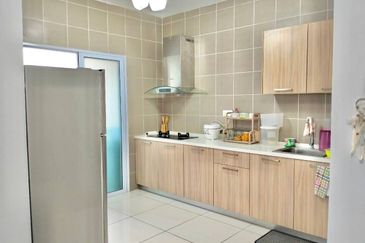 Aurora Residence @ Lake Side City