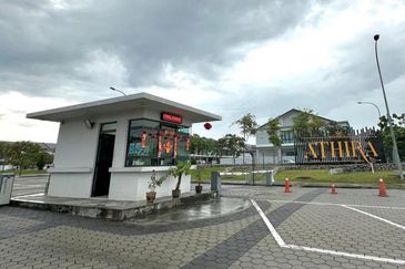 ATHIRA, Bandar Bukit Raja