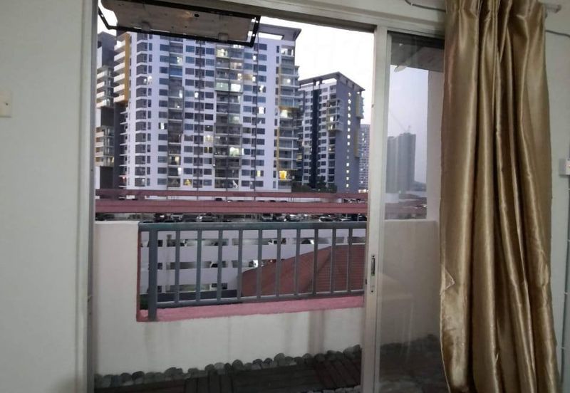 Vista Pinggiran, Taman Pinggiran Putra