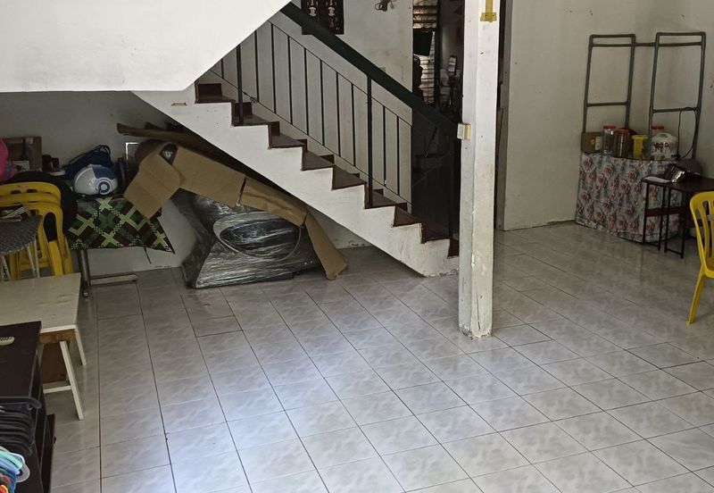 Taman Seroja, Bandar Baru Salak Tinggi