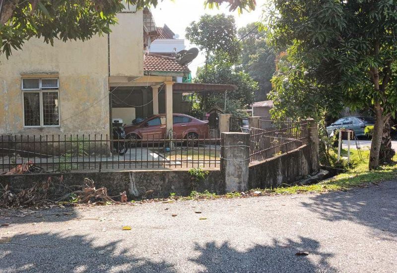 Taman Seroja, Bandar Baru Salak Tinggi