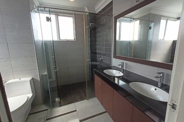 2 storey Bungalow with cosy environment