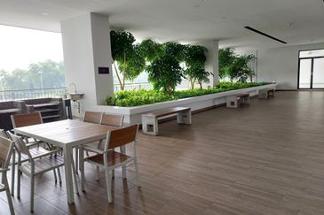 Zentro Residences @ 16 Sierra