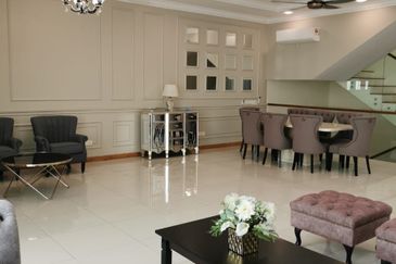 Symphony Hills Schumann