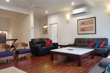 Corner Bungalow Private Pool at ZooView Ampang