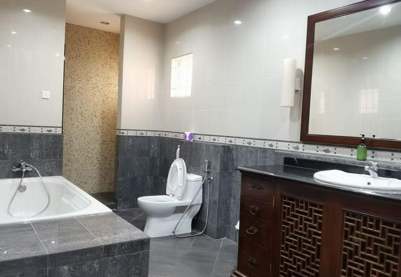 Corner Bungalow Private Pool at ZooView Ampang