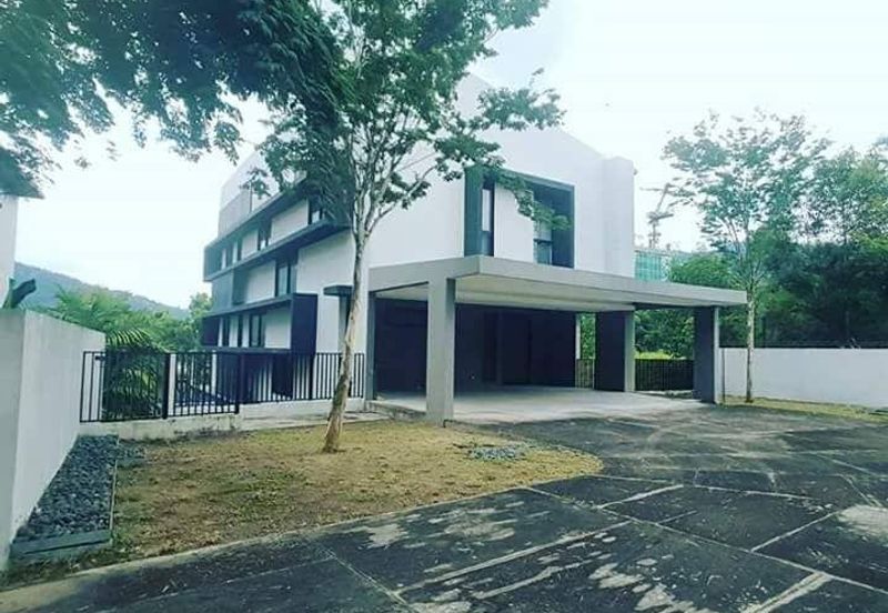 20 Trees West Corner Lot Bungalow Bug Land Taman Melawati