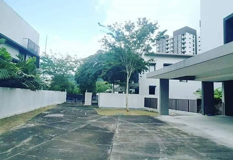 20 Trees West Corner Lot Bungalow Bug Land Taman Melawati