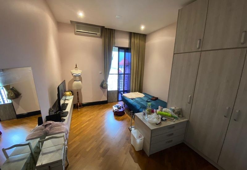 Mont Kiara Damai Resort Condominium