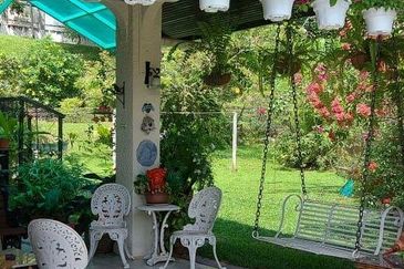 End Lot Semi D @ Jalan H