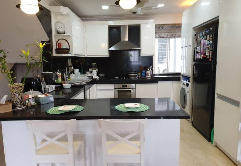 Perdana Emerald Serviced Apartment