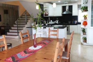 Perdana Emerald Serviced Apartment