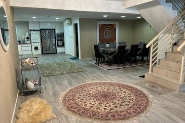 Corner Below Market iD Renovated Link at Ampang