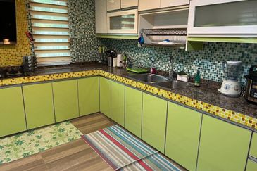 Corner Below Market iD Renovated Link at Ampang