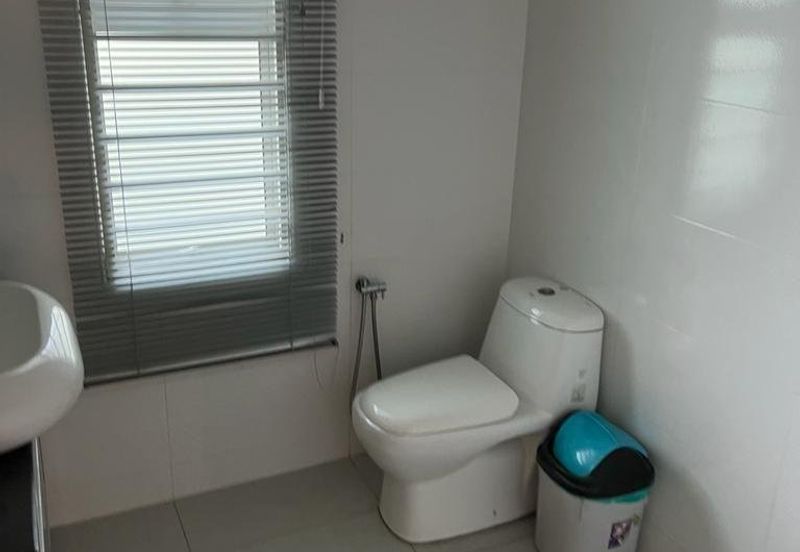 Corner Below Market iD Renovated Link at Ampang