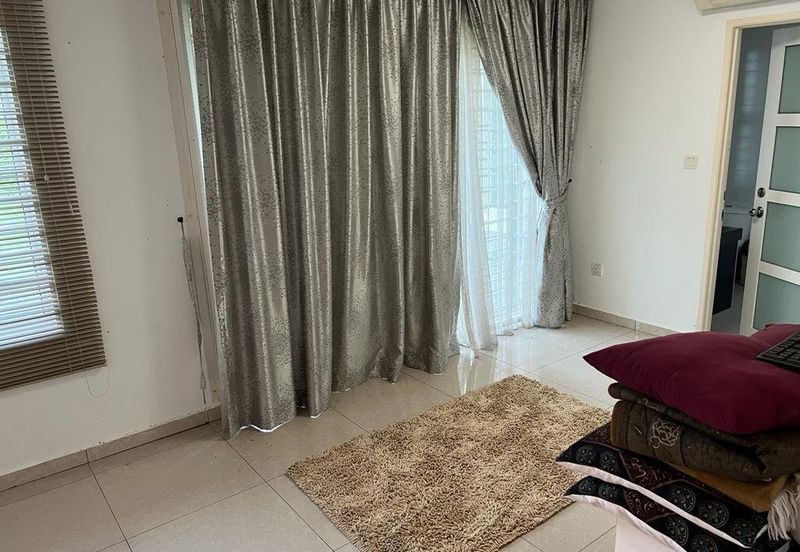 Corner Below Market iD Renovated Link at Ampang