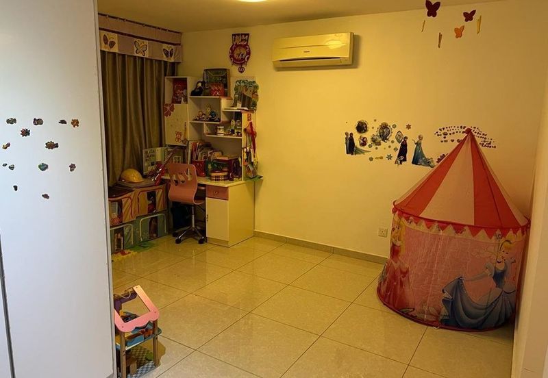 Corner Below Market iD Renovated Link at Ampang