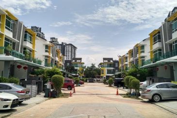 3 sty semi D Renovated at Segambut Laman Damansari
