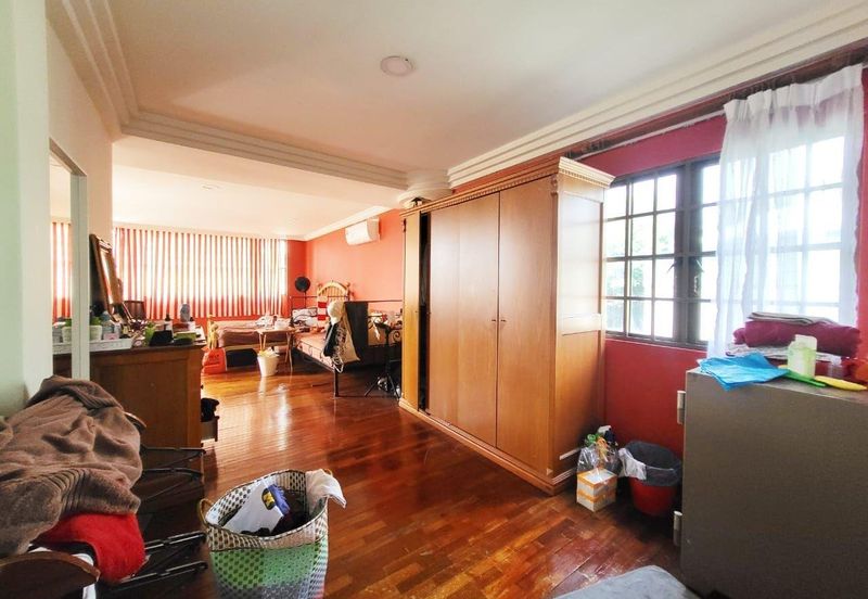 3 Storey Bungalow 10,600sf Land @ Bangsar Baru