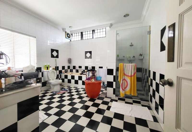 3 Storey Bungalow 10,600sf Land @ Bangsar Baru