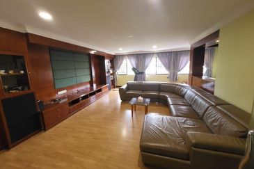 3 Storey Bungalow 10,600sf Land @ Bangsar Baru