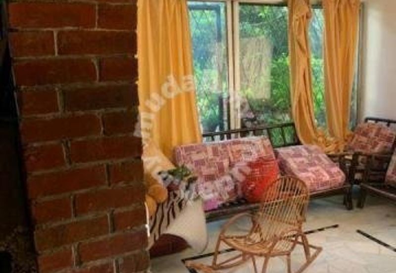 Ampang Jaya Corner Lot 2 Storey Terrace bumi lot Leasehold 