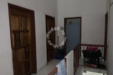 Ampang Jaya Corner Lot 2 Storey Terrace bumi lot Leasehold 