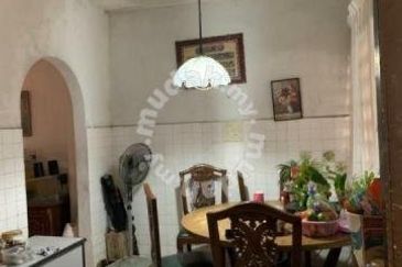 Ampang Jaya Corner Lot 2 Storey Terrace bumi lot Leasehold 