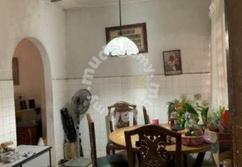 Ampang Jaya Corner Lot 2 Storey Terrace bumi lot Leasehold 