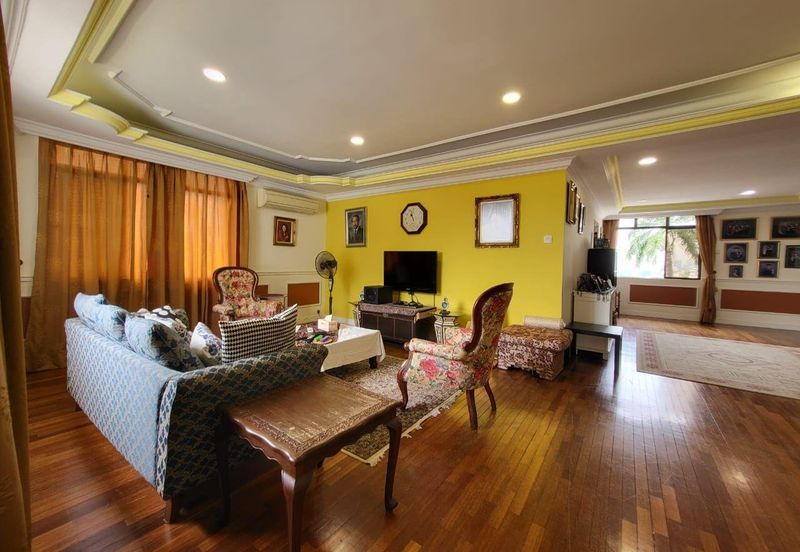 3 Storey Bungalow 10,600sf Land @ Bangsar Baru