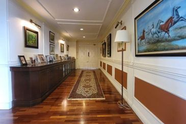 3 Storey Bungalow 10,600sf Land @ Bangsar Baru