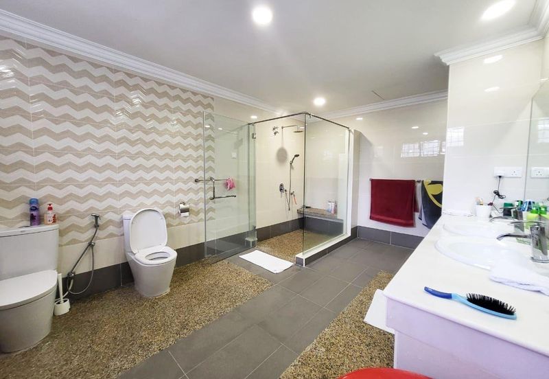 3 Storey Bungalow 10,600sf Land @ Bangsar Baru