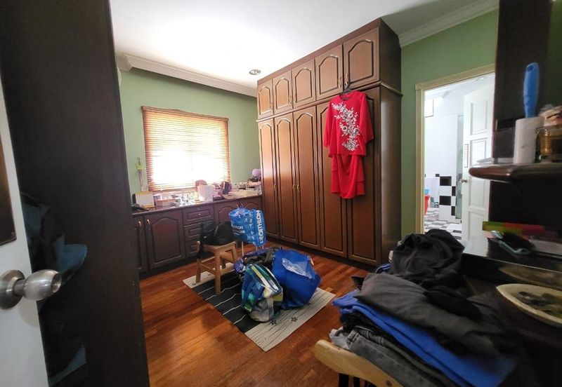 3 Storey Bungalow 10,600sf Land @ Bangsar Baru