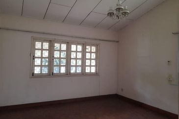 Bungalow Taman Jaya Section 10 @ Petaling Jaya