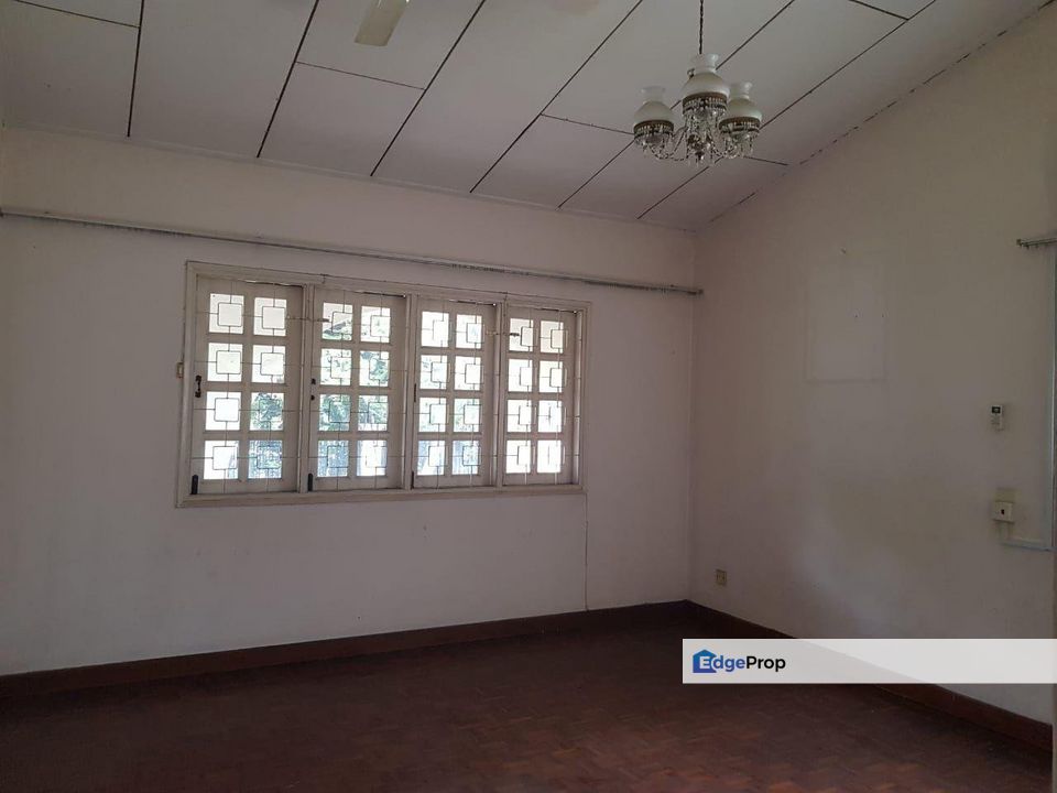 Bungalow Taman Jaya Section 10 @ Petaling Jaya, Selangor, Petaling Jaya