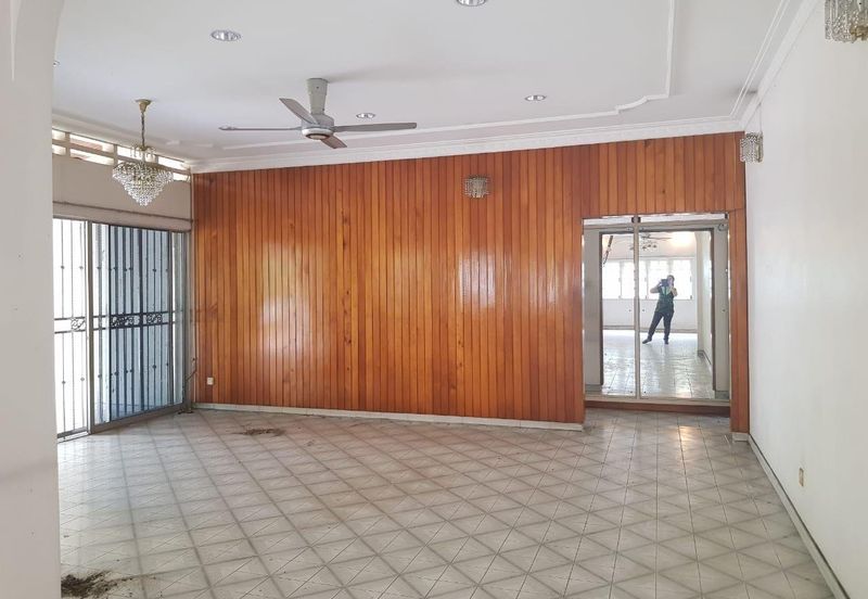 Bungalow Taman Jaya Section 10 @ Petaling Jaya