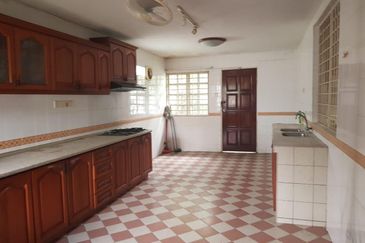 Bungalow Taman Jaya Section 10 @ Petaling Jaya