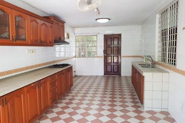 Bungalow Taman Jaya Section 10 @ Petaling Jaya