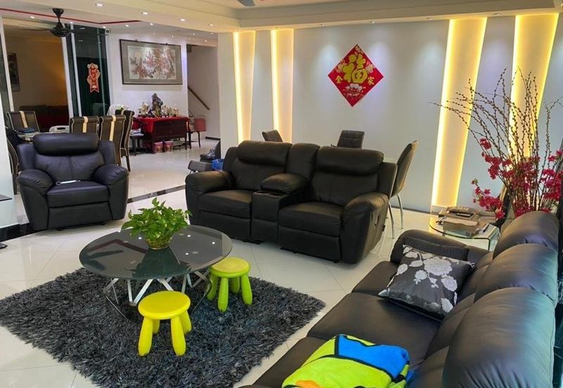 Corner 3 sty iD @ Taman Dagang Permai Ampang