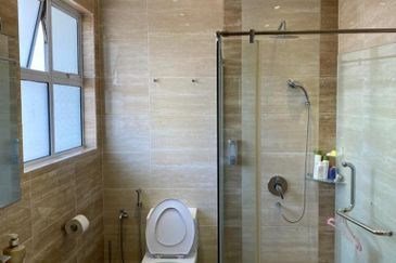 Corner 3 sty iD @ Taman Dagang Permai Ampang