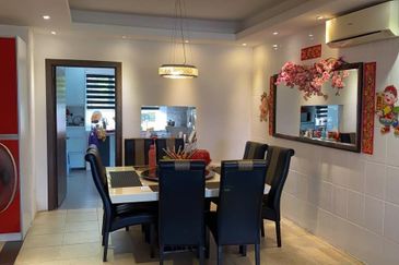 Corner 3 sty iD @ Taman Dagang Permai Ampang