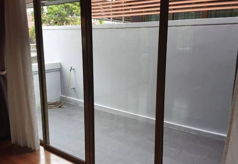 Courtyard 3 Storey @ Duta Tropika Publika Dutamas