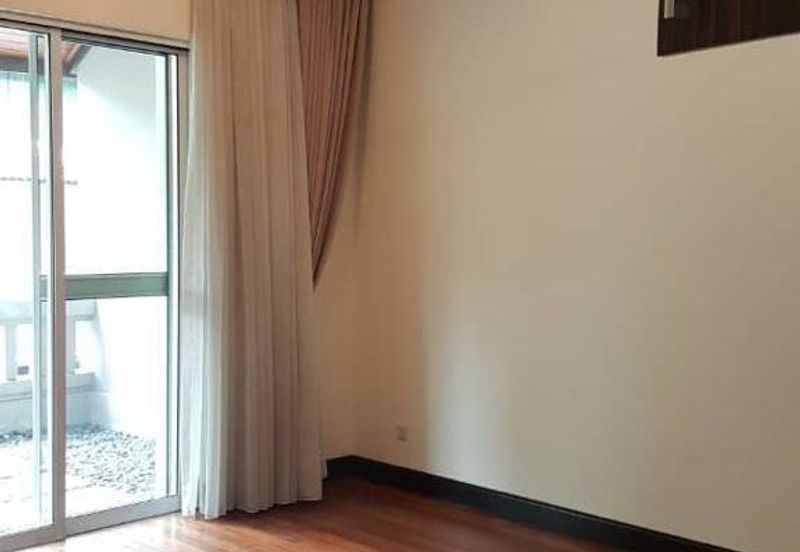 Courtyard 3 Storey @ Duta Tropika Publika Dutamas