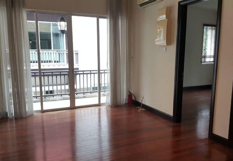 Courtyard 3 Storey @ Duta Tropika Publika Dutamas