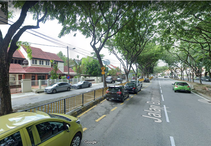 Corner 2 sty Bungalow at TTDI Taman Tun Dr Ismail