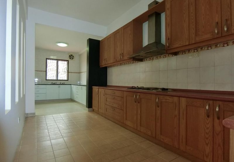 Terrace house for Sale