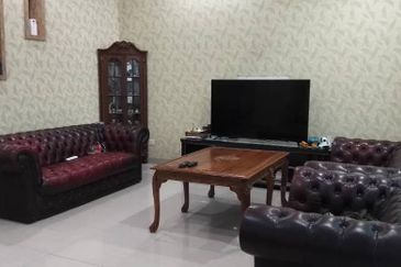 Terrace house for Sale