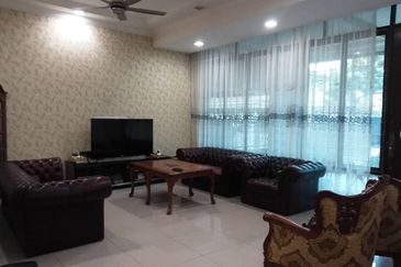 Terrace house for Sale